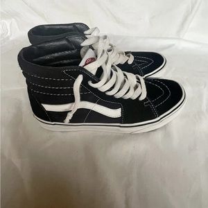 Vans SK8-HI Shoe Black and White Womens 6.5 / Men’s 5